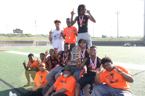 2016 IESA Class 8AA  Boys Track & Field Champions