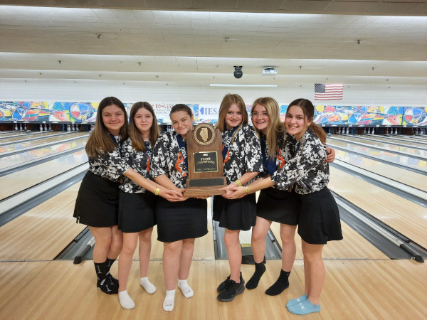 2022 IESA  Girls Bowling Champions